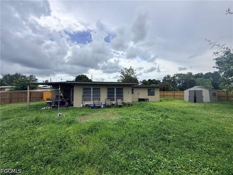 3 bedroom SingleFamilyResidence at 221 Brooks Ct, North Fort Myers, North Fort Myers — photo 3