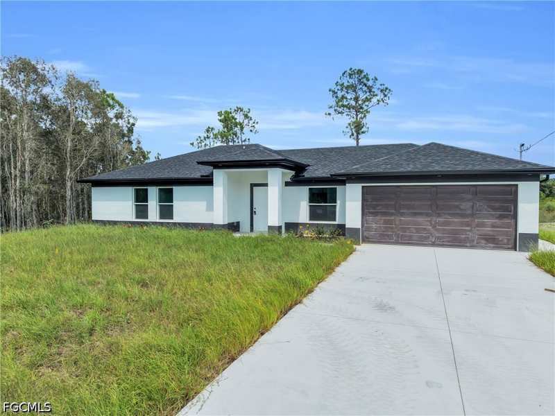 3 bedroom SingleFamilyResidence at 863 Burrows Ave, Lehigh Acres, Lehigh Acres — photo 1
