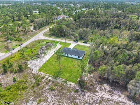 863 Burrows Ave, Lehigh Acres FL - photo 8 of 27