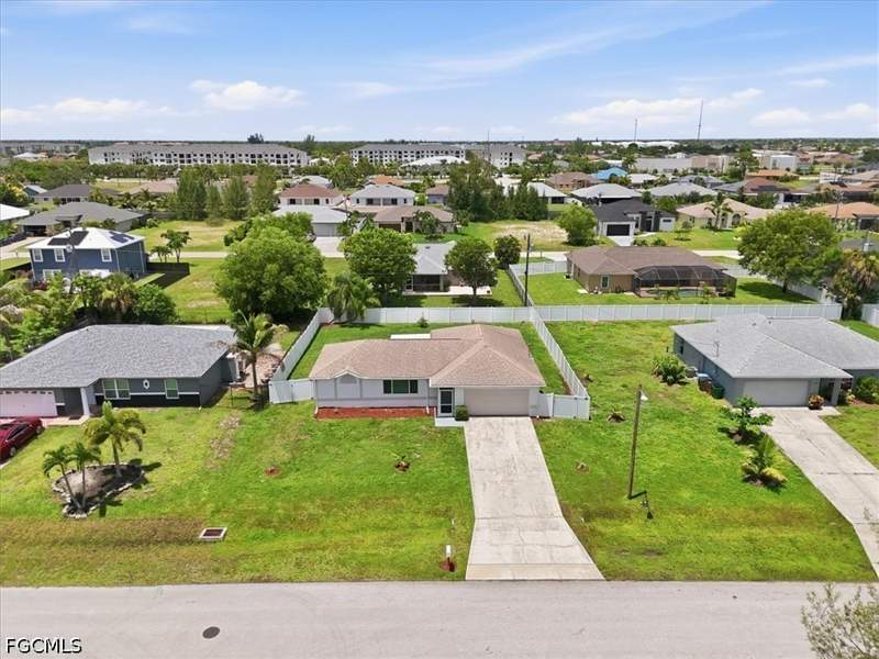 3 bedroom SingleFamilyResidence at 3432 SW 14th Pl, Cape Coral, Cape Coral — photo 2