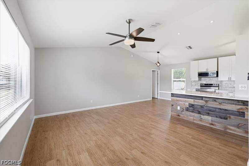 3 bedroom SingleFamilyResidence at 3432 SW 14th Pl, Cape Coral, Cape Coral — photo 4