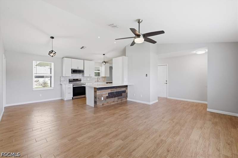 3 bedroom SingleFamilyResidence at 3432 SW 14th Pl, Cape Coral, Cape Coral — photo 5