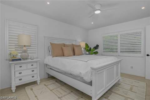 7725 Jewel Ln 201, Naples FL - photo 19 of 38