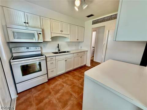 36 Heath Aster Ln, Lehigh Acres FL - photo 10 of 21