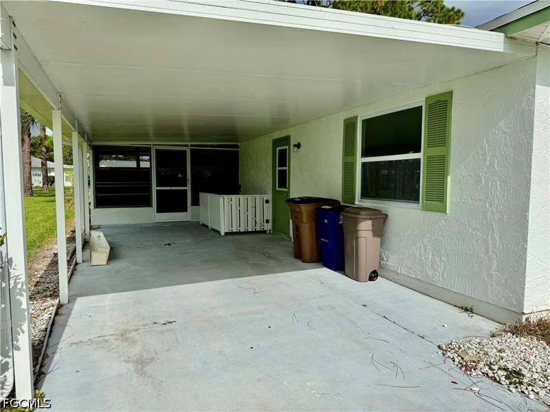 2 bedroom Attached at 36 Heath Aster Ln, Pinewood Condominium, Lehigh Acres — photo 2