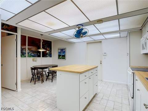 1625 Silverwood Ct, North Fort Myers FL - photo 13 of 50