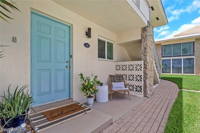2 bedroom Condominium at 2500 Gulf Shore Blvd N S10, Yacht Harbor Manor, Naples — photo 3