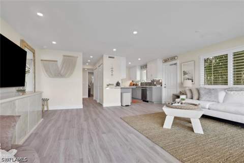 2500 Gulf Shore Blvd N S10, Naples FL - photo 7 of 29
