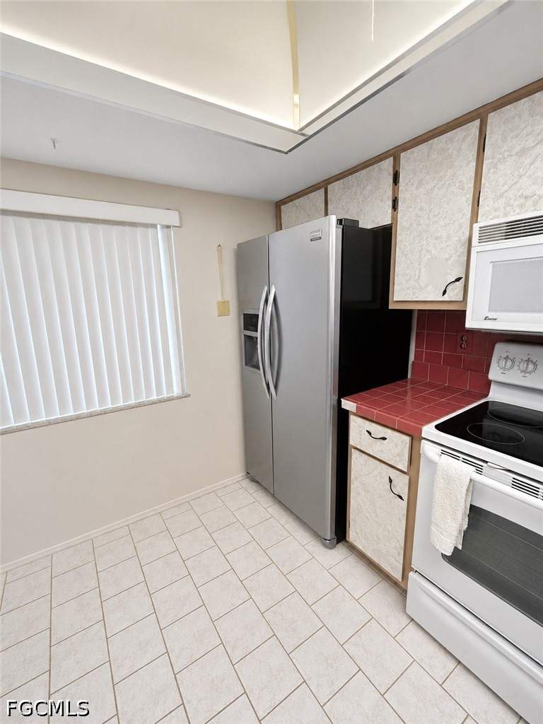 2 bedroom Condominium at 11220 Caravel Cir 203, Terrace, Fort Myers — photo 5