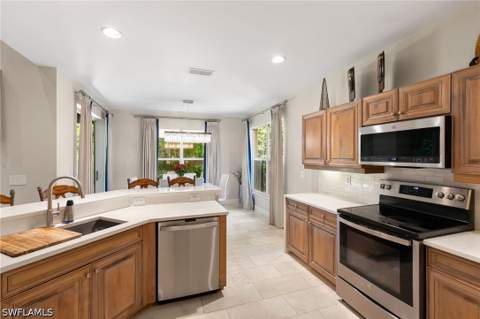 6561 Autumn Woods Blvd, Naples FL - photo 11 of 47