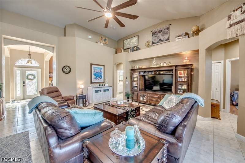 4 bedroom SingleFamilyResidence at 14008 Shimmering Lake Ct, Reflection Lakes, Fort Myers — photo 5