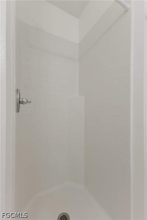 16593 Davis Rd, Fort Myers FL - photo 20 of 31
