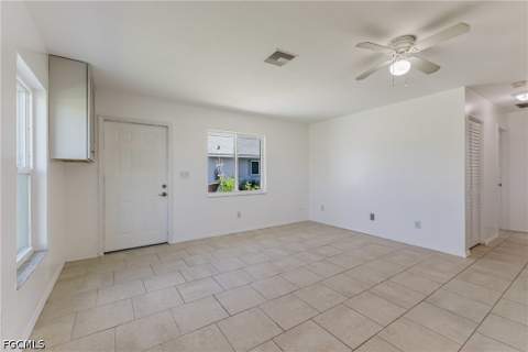 16593 Davis Rd, Fort Myers FL - photo 9 of 31