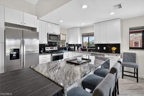 7150 Golden Eagle Ct 221, Fort Myers FL - photo 10 of 50