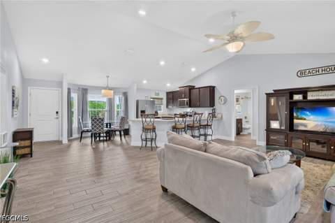 3710 NE 8th Pl, Cape Coral FL - photo 9 of 29