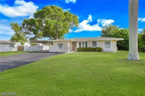 517 100th Ave N, Naples FL - photo 6 of 46