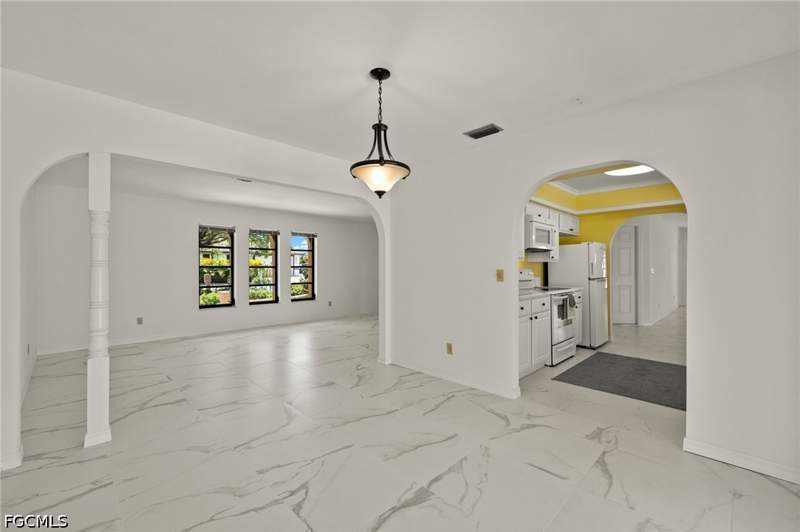 3 bedroom SingleFamilyResidence at 1011 El Mar Ave, Fort Myers, Fort Myers — photo 3