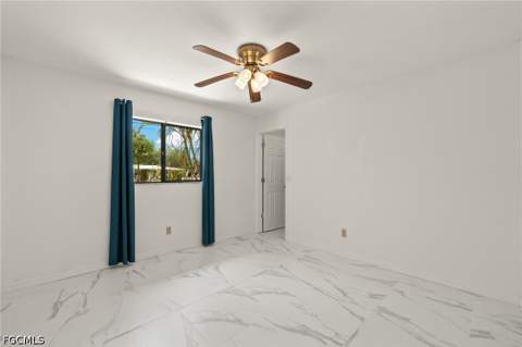 1011 El Mar Ave, Fort Myers FL - photo 8 of 43