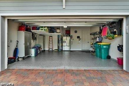 4 bedroom SingleFamilyResidence at 426 Tamarindo Ln, Tamarindo, Naples — photo 4