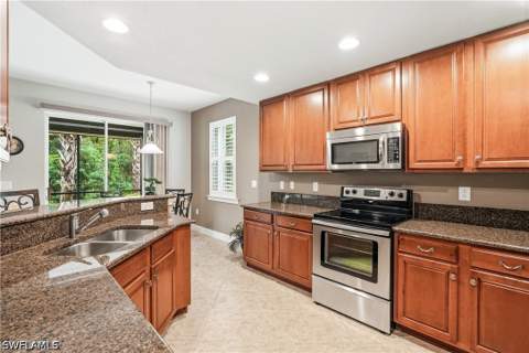 12905 New Market St 102, Fort Myers FL - photo 6 of 24