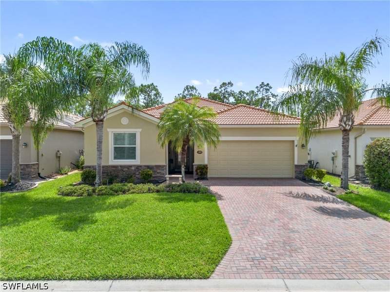 4 bedroom SingleFamilyResidence at 13097 Cardeto Ct, Bella Terra, Estero — photo 2