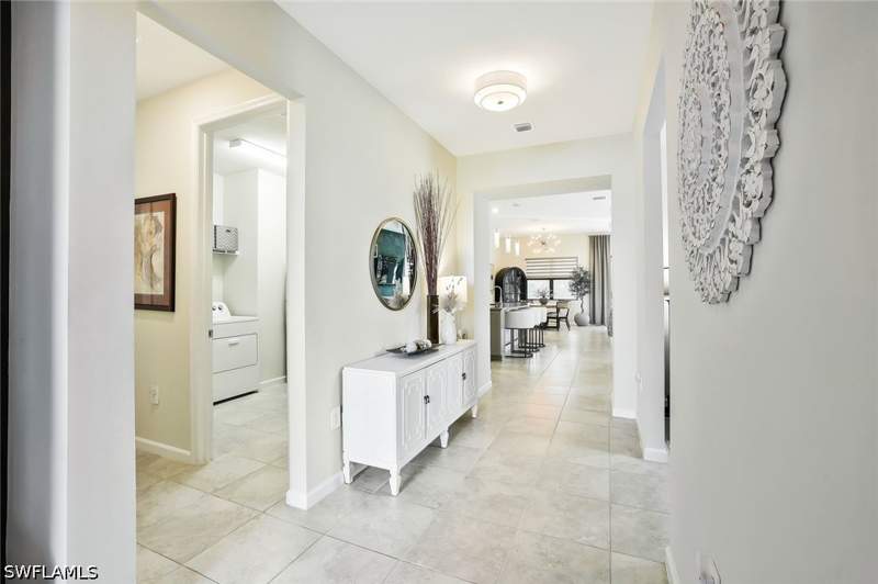 3 bedroom SingleFamilyResidence at 9772 Willet Ct, Greyhawk At Golf Club Of The Everglades, Naples — photo 5