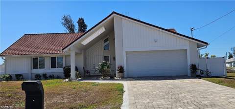 420 SE 15th Ter, Cape Coral FL - photo 8 of 50