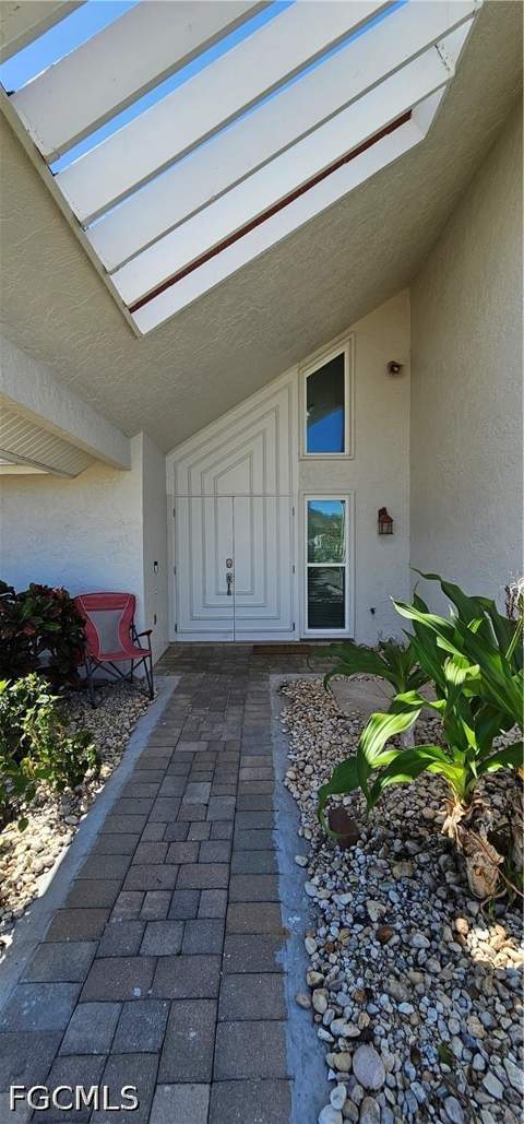 420 SE 15th Ter, Cape Coral FL - photo 9 of 50
