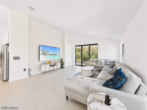 5683 Mayflower Way 901, Naples FL - photo 11 of 38