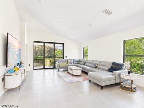 5683 Mayflower Way 901, Naples FL - photo 12 of 38