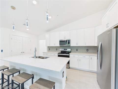 5683 Mayflower Way 901, Naples FL - photo 9 of 38