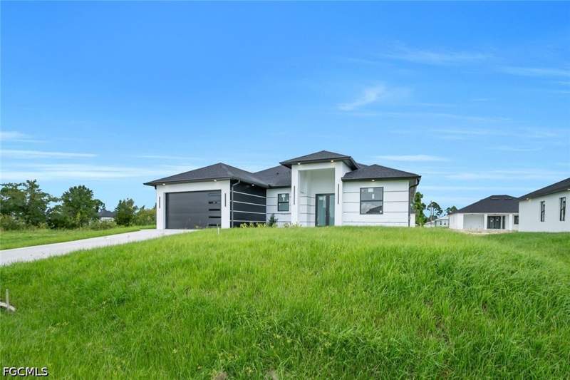 3 bedroom SingleFamilyResidence at 3614 6th St SW, Lehigh Acres, Lehigh Acres — photo 3