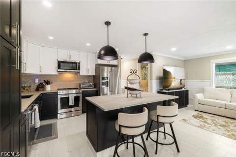 2574 Bayshore Dr, Matlacha FL - photo 10 of 43