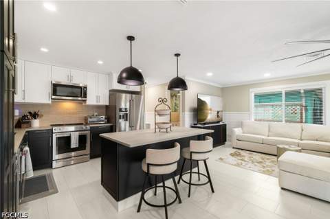 2574 Bayshore Dr, Matlacha FL - photo 12 of 43