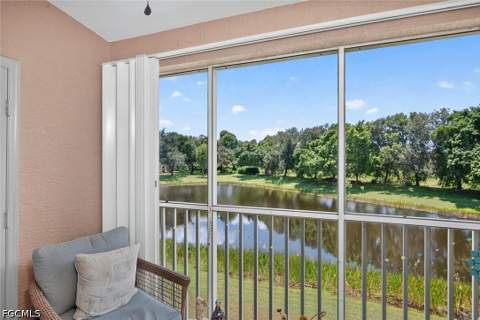 14970 Vista View Way 307, Fort Myers FL - photo 9 of 31