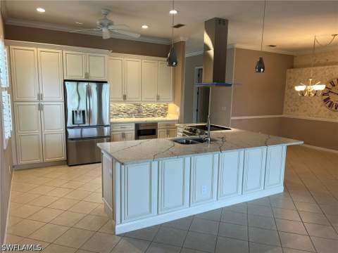 9269 Palm Island Cir, North Fort Myers FL - photo 8 of 34