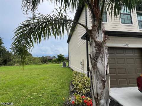 14265 Oviedo Pl, Fort Myers FL - photo 24 of 28