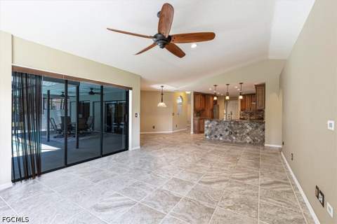 2816 SW 43rd Ln, Cape Coral FL - photo 14 of 38