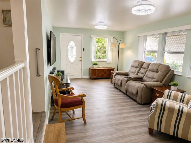 1 bedroom ManufacturedHome at 158 Cheetah Dr 158, Imperial Wilderness, Naples — photo 2