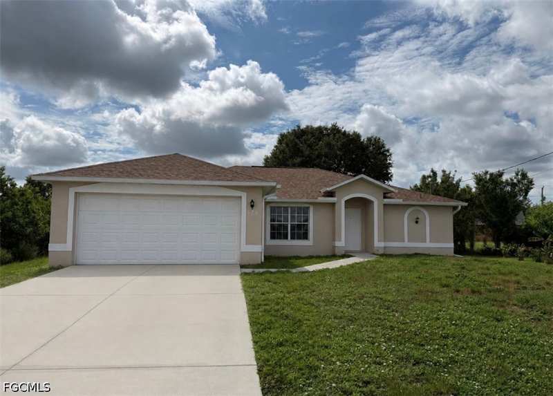 4 bedroom SingleFamilyResidence at 573 Bourse Cir, Lehigh Acres, Lehigh Acres — photo 1