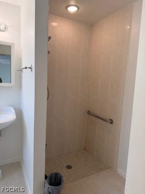 573 Bourse Cir, Lehigh Acres FL - photo 17 of 19