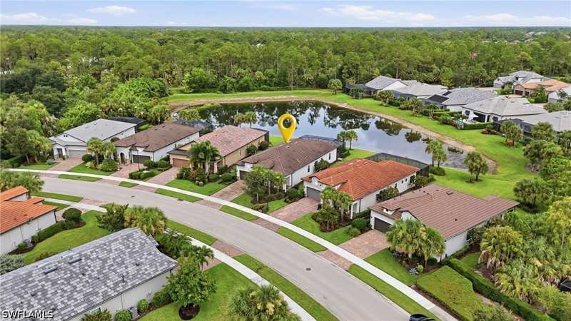 3 bedroom SingleFamilyResidence at 8877 Horned Lark Dr, Greyhawk At Golf Club Of The Everglades, Naples — photo 1