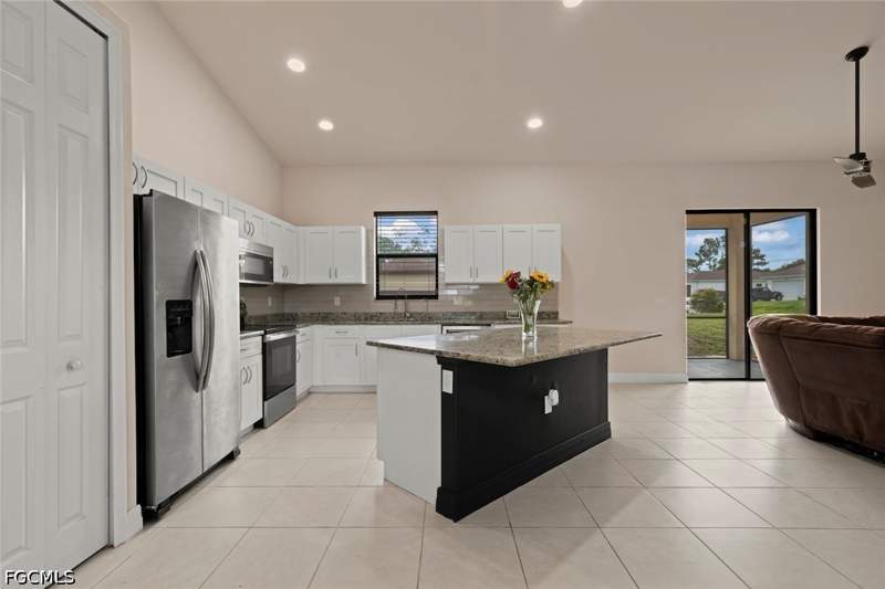 4 bedroom SingleFamilyResidence at 1700 Don Ave N, Lehigh Acres, Lehigh Acres — photo 3