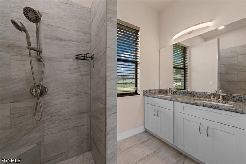 4 bedroom SingleFamilyResidence at 1700 Don Ave N, Lehigh Acres, Lehigh Acres — photo 5
