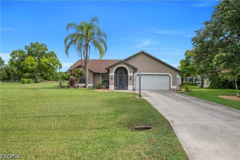 3 bedroom SingleFamilyResidence at 538 Whispering Wind BEND, LEHIGH ACRES, Lehigh Acres — photo 1