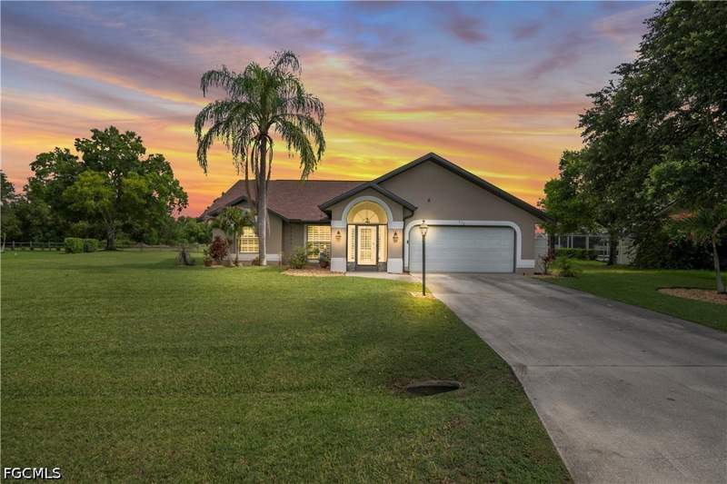 3 bedroom SingleFamilyResidence at 538 Whispering Wind BEND, LEHIGH ACRES, Lehigh Acres — photo 2
