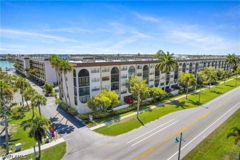 1024 Anglers Cv C510, Marco Island FL - photo 22 of 24