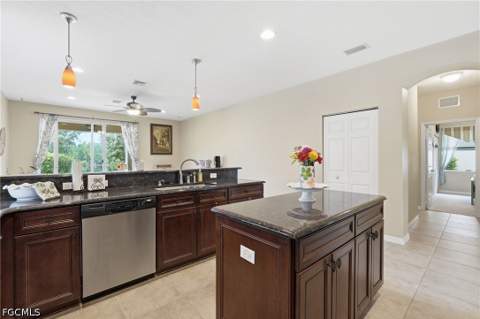 3565 Malagrotta Cir, Cape Coral FL - photo 17 of 50