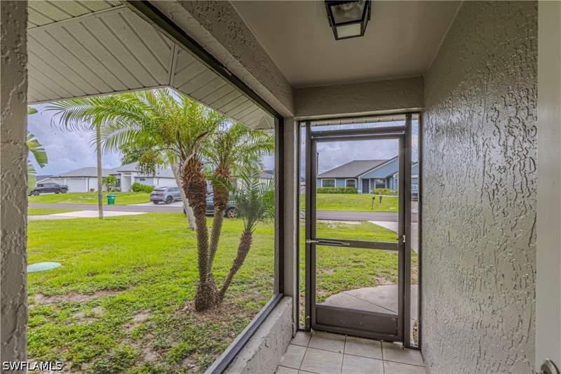 4 bedroom SingleFamilyResidence at 321 NE 10th St, Cape Coral, Cape Coral — photo 2