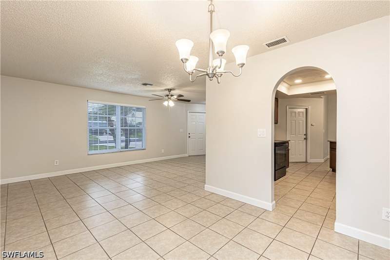 4 bedroom SingleFamilyResidence at 321 NE 10th St, Cape Coral, Cape Coral — photo 3